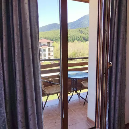 Апартаменты Pirin Heights 200m From Road Банско