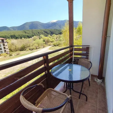 Апартаменты Pirin Heights 200m From Road Банско