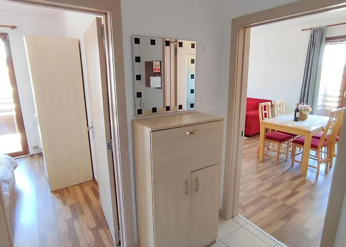 Pirin Heights 200m From Road Daire